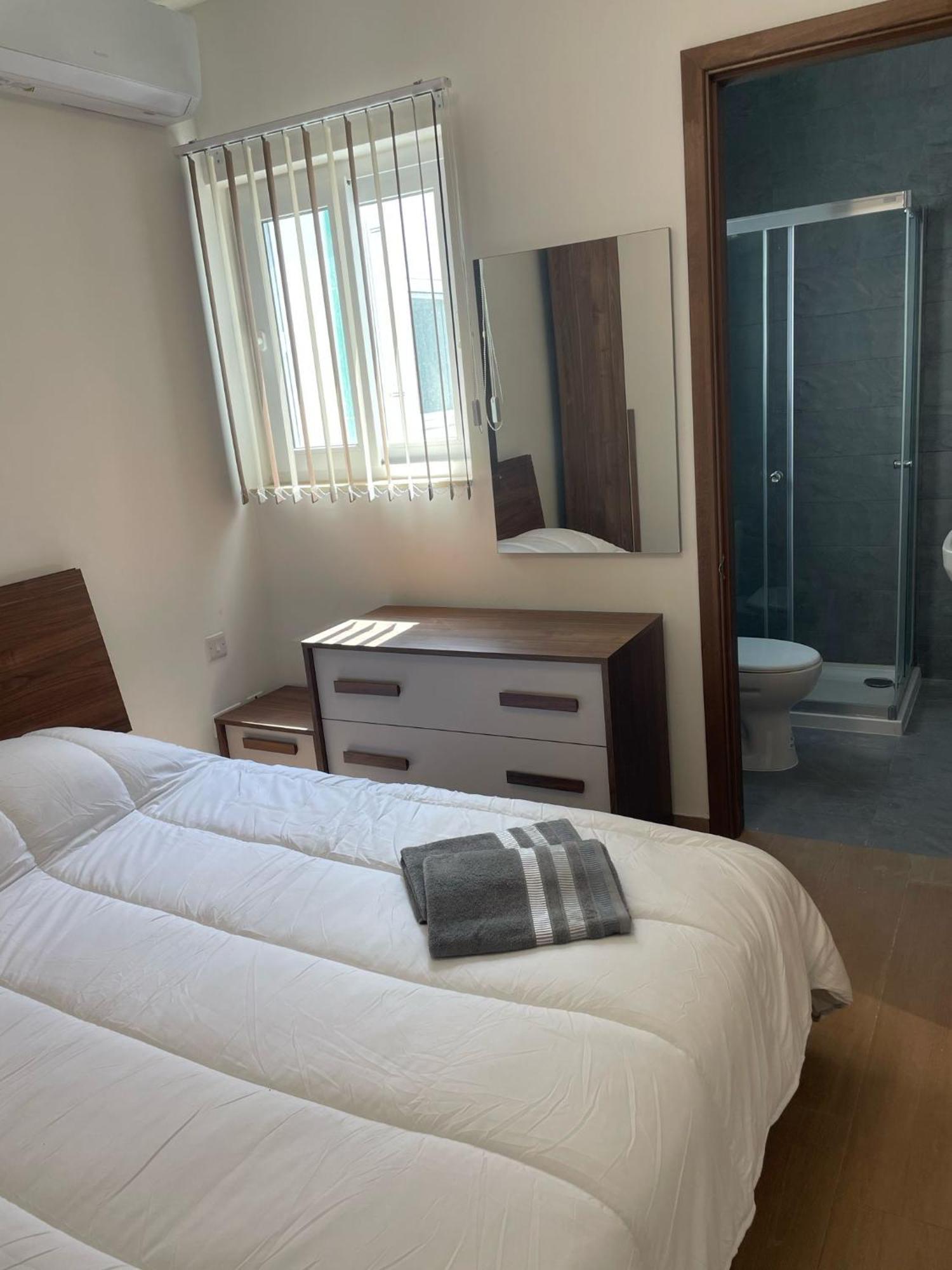 Three Bedroom Penthouse San Gwann Экстерьер фото