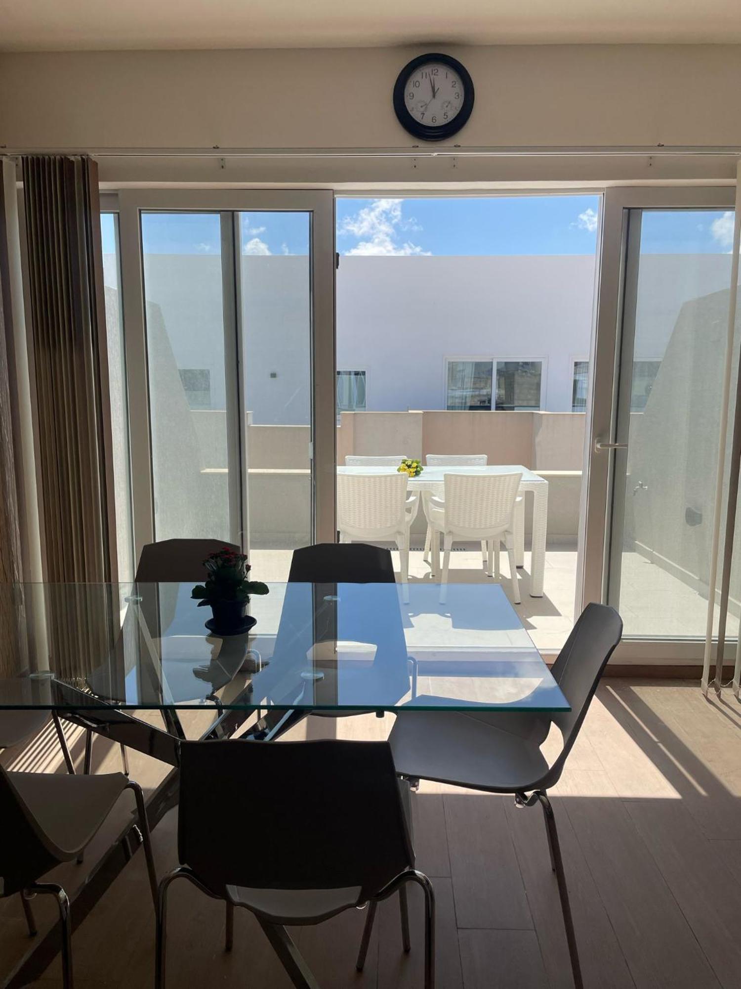 Three Bedroom Penthouse San Gwann Экстерьер фото